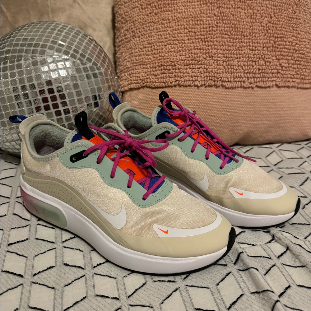 Women’s Nike Air Max DIA